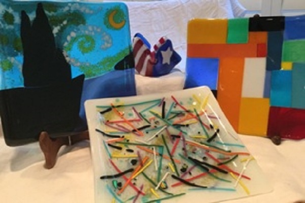 event_art_league_23285-painting-inspired-glass-plates-or-candle-holders-with-pete-gibson event_art_league_23285-painting-inspired-glass-plates-or-candle-holders-with-pete-gibson