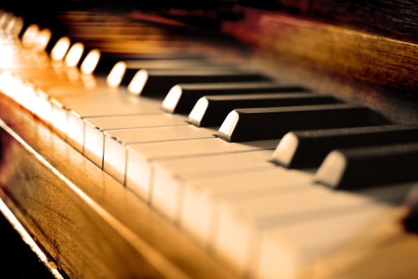 music_piano_keys_97682624 music_piano_keys_97682624