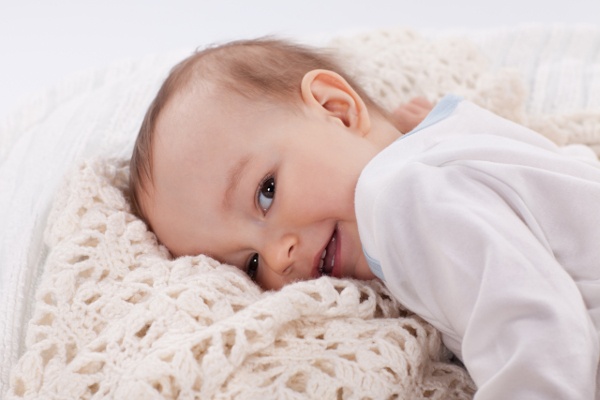 PJs_kid_laying_head_in_blanket_72826372-10 PJs_kid_laying_head_in_blanket_72826372-10