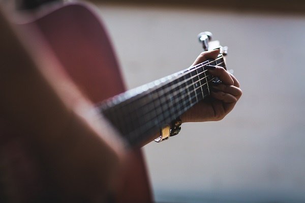 acoustic-guitar-strings-5 acoustic-guitar-strings-5