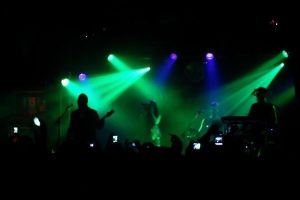 band-onstage-green-lights