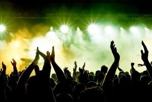 band_green_foggy_lights