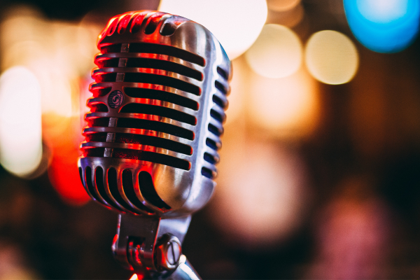 Live Music at Buxy's Salty Dog Saloon Photo