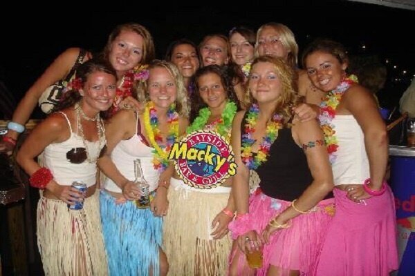 Mackys-Bayside-Bar-Luau-Theme-Party